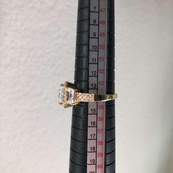 Gold emerald cut 3 stone Halo sterling silver ring - Picture 10 of 11